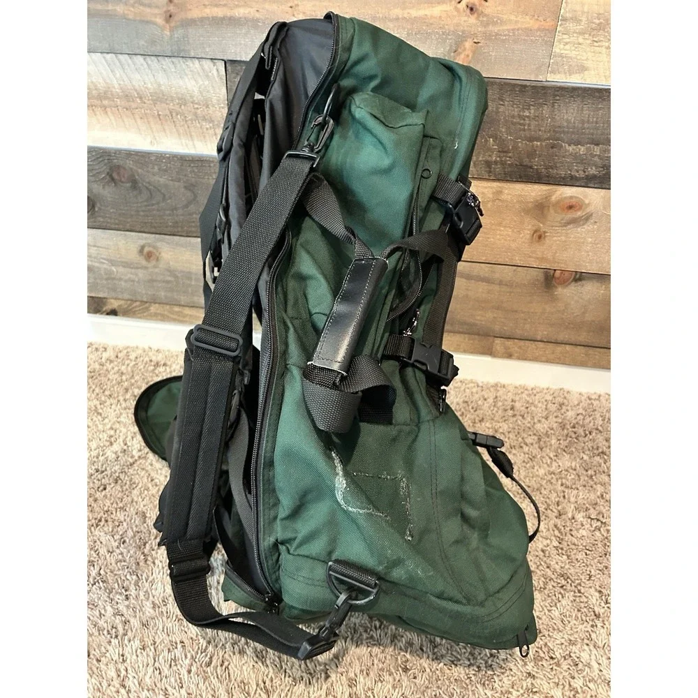 Vtg. 90's JANSPORT Large Green Hiking Backpack 3 in 1 Convertible Travel Bag‎
